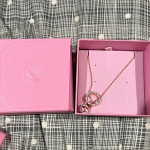 Swarovski Elegant Rose Gold Necklace with Crystals